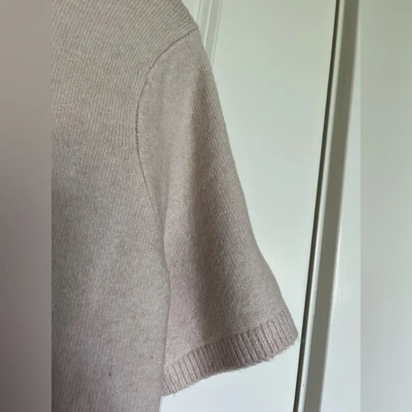 LOFT Sweater Short Sleeve in Palest Pink SZ M - Picture 4 of 7